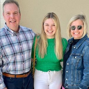 Meet your Posher, Clay